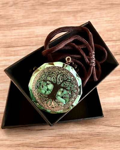 Amuleto "Drzewo Życia" con turchese – La tua forza personale, collana da regalo, personalizzazione con incisione