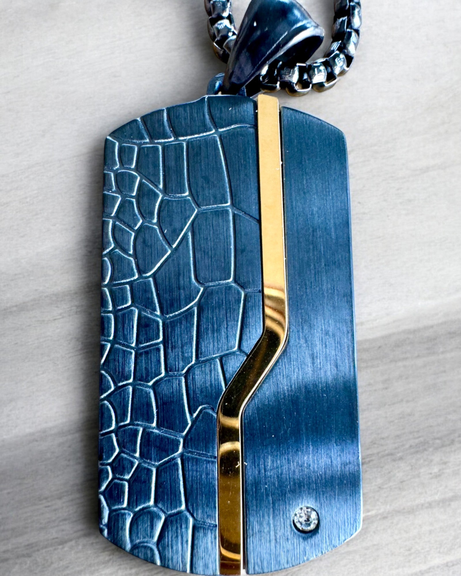 Collana maschile Dog Tag "SteelVision" – acciaio inossidabile, 15 varianti, personalizzazione con incisione