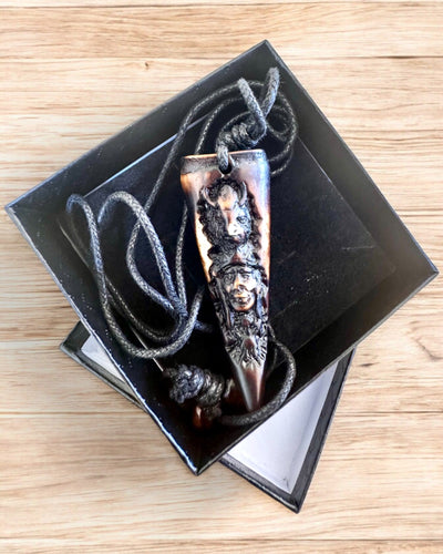 Collana Dente di Lupo, amuleto in Resina - Mistica Forza della Natura, possibilità di personalizzazione con incisione per regalo