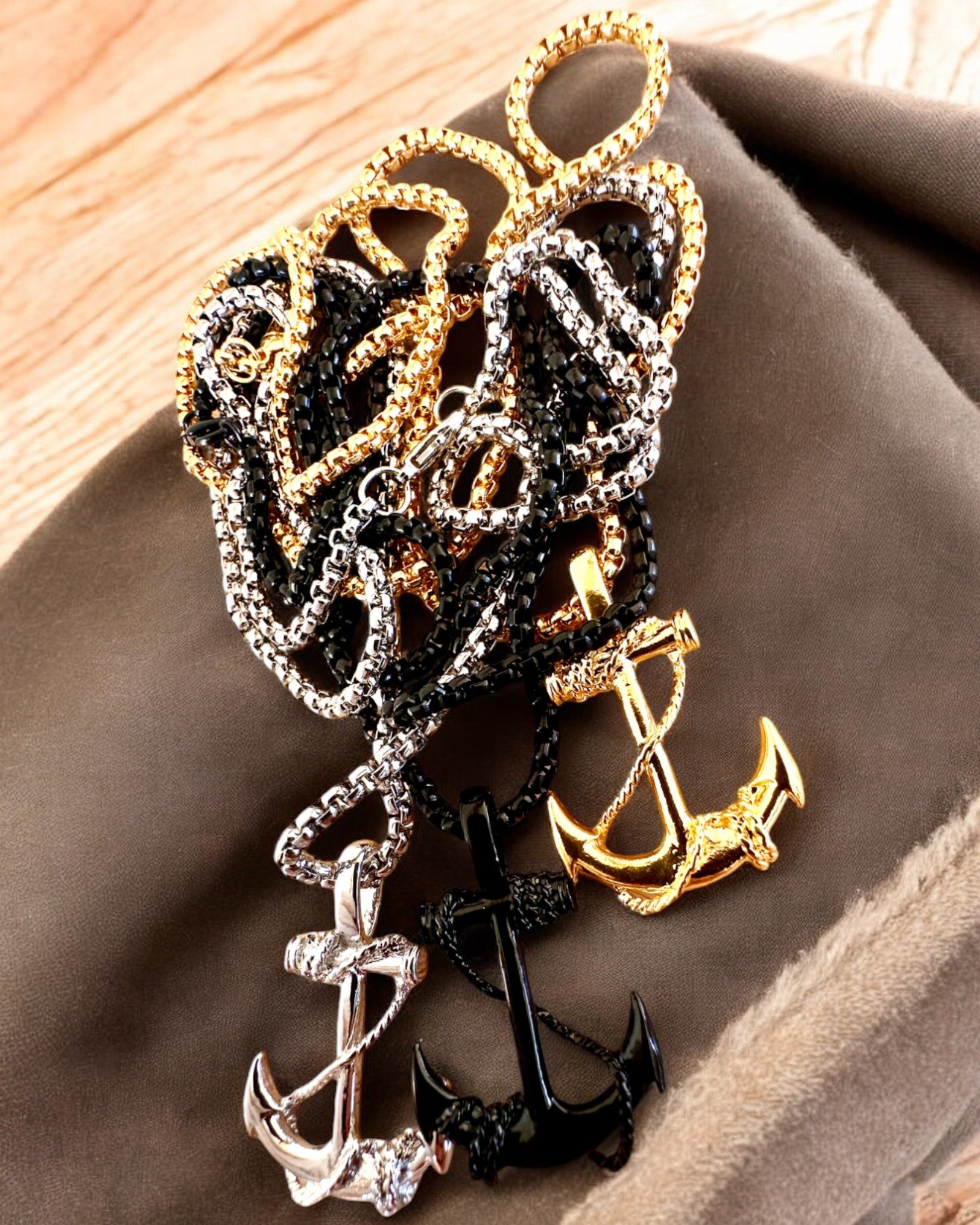 "Kotwica Determinacji - Amuleto Marino", collana, possibilità di personalizzazione con incisione per regalo, 3 varianti tra cui scegliere