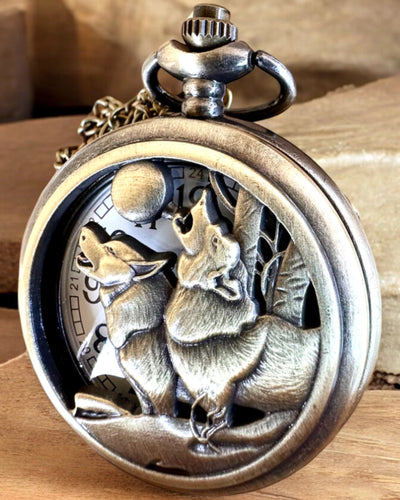 "Luna Wolf" – Orologio da Tasca Elegante con Lupi, possibilità di personalizzazione con incisione per regalo