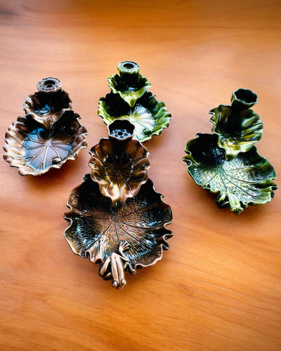 Elegante Porta Incenso in Metallo a Forma di Foglia di Loto - 4 varianti disponibili, possibilità di personalizzazione con incisione per regalo