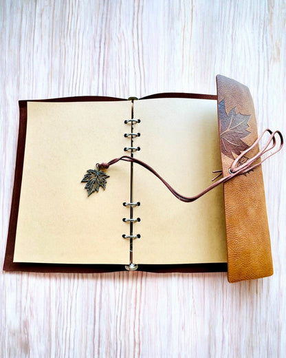 Taccuino "Foglie d'Autunno" Formato A5, possibilità di personalizzazione con incisione per regalo
