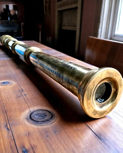 Cannocchiale Reale "Voyager 1818" – Esclusivo, in ottone, 83 cm, fatto a mano, con custodia in vera pelle – Edizione da collezione, personalizzabile con incisione per regalo