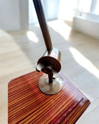 Lente d'ingrandimento artigianale "Royal Magnifier" con base e supporto regolabile - possibilità di personalizzazione con incisione per regalo