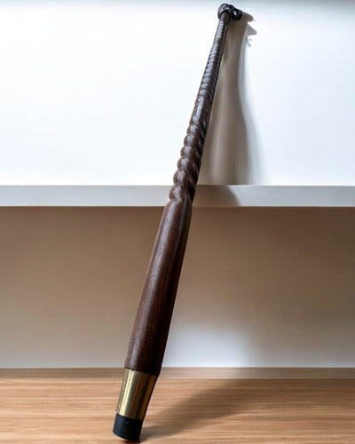 Bastone da passeggio intagliato a mano – Guardiano Lupo, in legno, con possibilità di personalizzazione con incisione