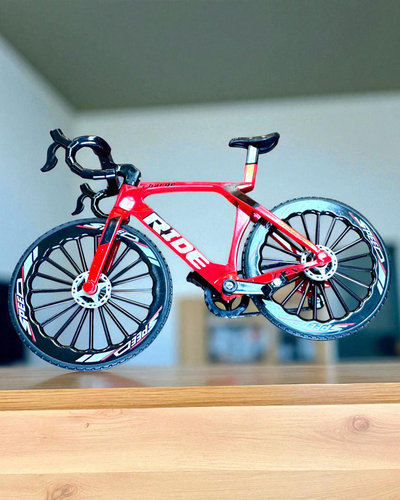 Mini „Speedster” – modello da collezione con opzione di incisione, 2 varianti a scelta