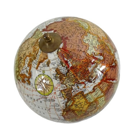 Elegante mappamondo decorativo su base in legno con possibilità di personalizzazione tramite incisione, 27 cm, marrone scuro, ideale come regalo