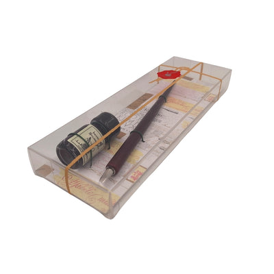 Elegante set per calligrafia con penna in legno e inchiostro nero, possibilità di personalizzazione con incisione, ideale come regalo per amanti della scrittura, in confezione decorativa 7,5 x 22 x 3 cm