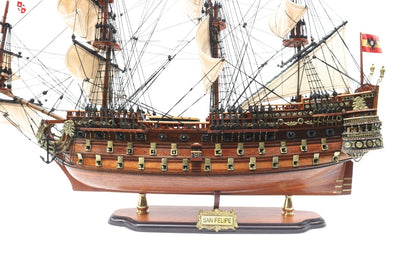 Modello del veliero San Felipe da 80 cm, con possibilità di personalizzazione tramite incisione