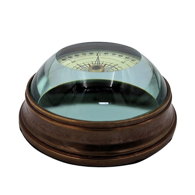 Bussola a Lente Elegante in Ottone e Vetro con Possibilità di Incisione Personalizzata - Gadget Retrò da Scrivania, Regalo Ideale per Viaggiatori - Diametro 6,3 cm, Altezza 3 cm, Colori Beige, Rosso e Nero