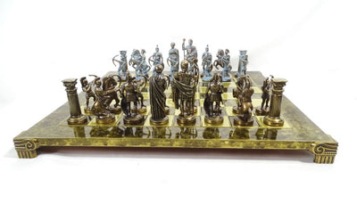Scacchi in ottone Arcieri 44x44 cm con possibilità di personalizzazione tramite incisione - Regalo di lusso per appassionati di mitologia e strategia, pezzi fatti a mano di alta qualità