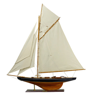 Modello di yacht Columbia con velatura a gaf, altezza 104 cm, in legno, con possibilità di personalizzazione con incisione