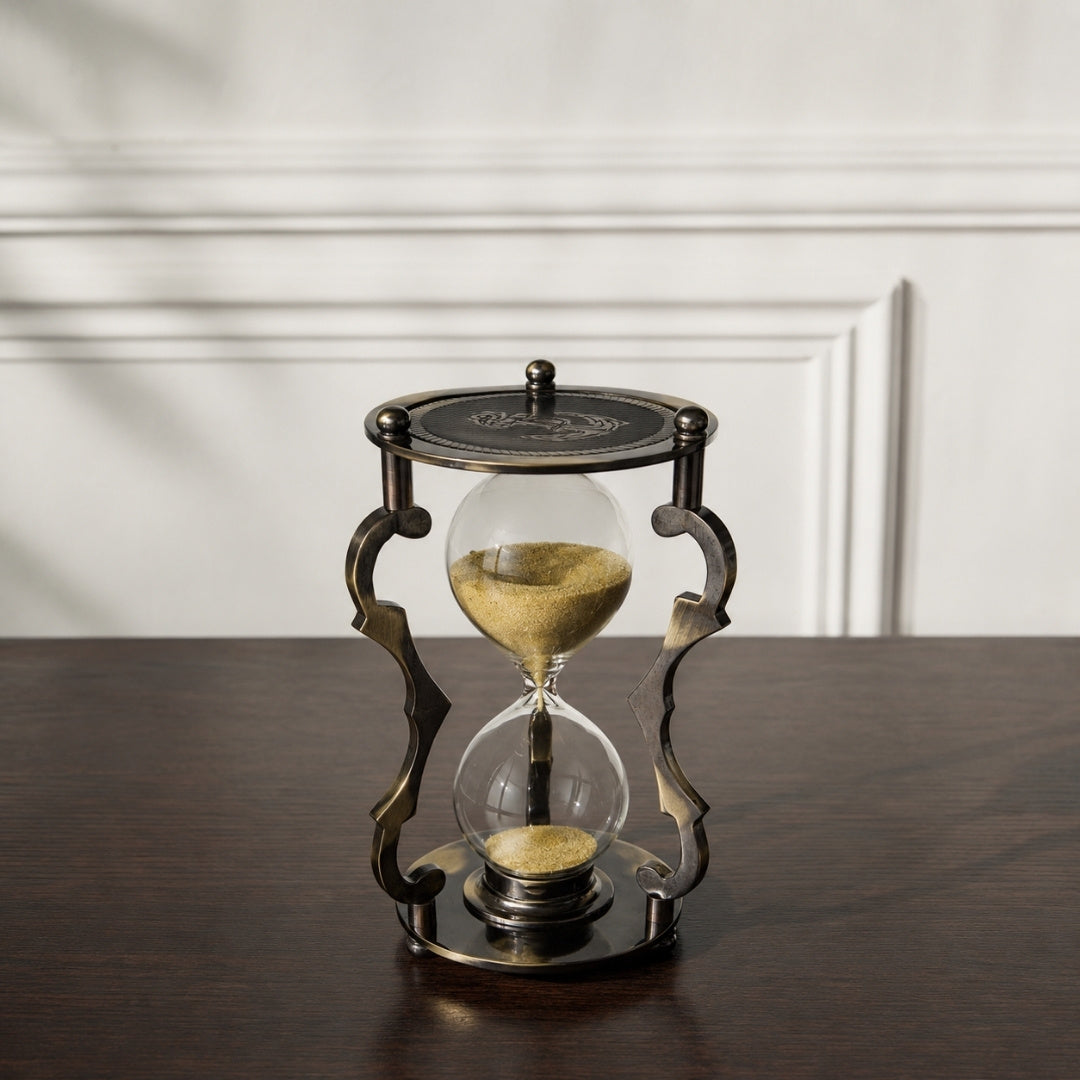 Elegante Clessidra Antica in Ottone 5 min con Incisione
