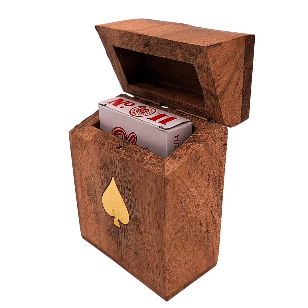 Elegante Mazzo di Carte in Scatola di Legno con Incisione