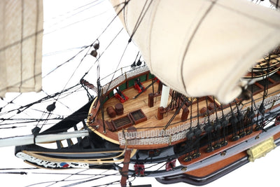 Grande modello esclusivo del veliero USS Constitution da 100 cm con possibilità di personalizzazione tramite incisione