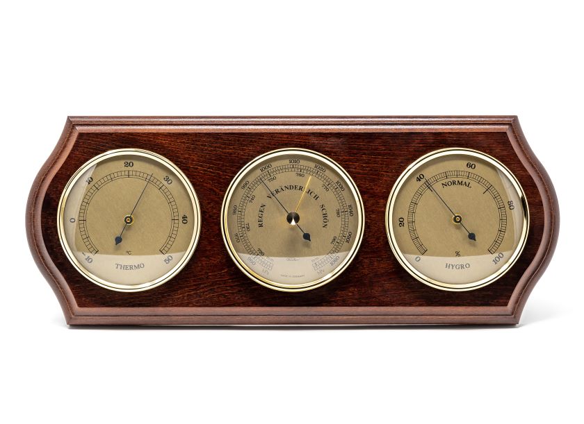 Stazione Meteorologica Fischer 9176-22 con Barometro, Igrometro e Termometro in Cornice di Ottone su Base di Mogano con Opzione di Personalizzazione Incisa