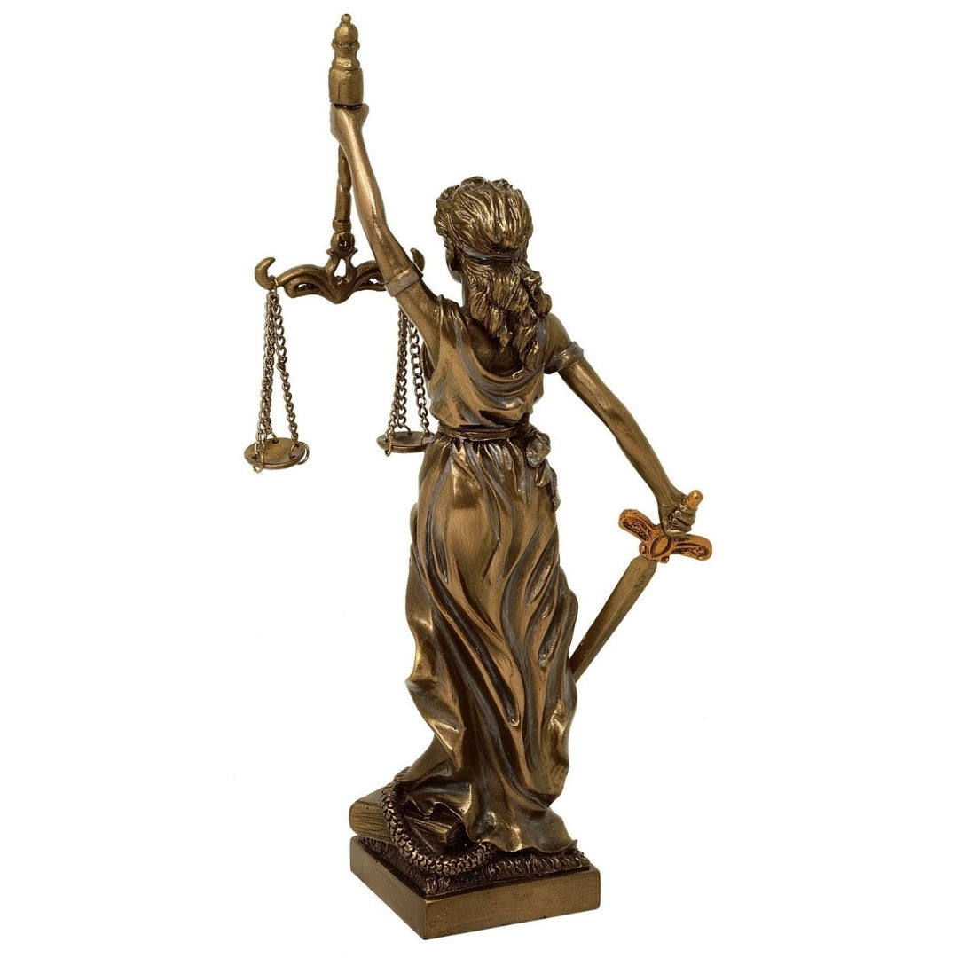 Statuetta Temi dea della giustizia 20 cm con possibilità di personalizzazione tramite incisione