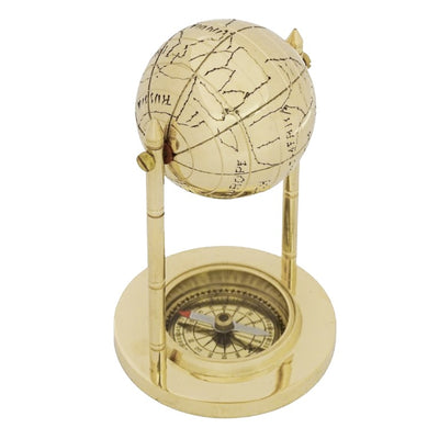 Globo decorativo in ottone con bussola e possibilità di personalizzazione con incisione, dorato, altezza 12,5 cm