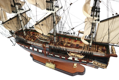 Grande modello esclusivo del veliero USS Constitution da 100 cm con possibilità di personalizzazione tramite incisione