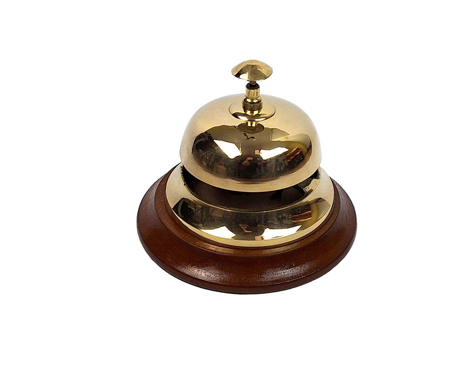 Gong in ottone per hotel su base in legno TB27/4 con possibilità di personalizzazione tramite incisione, elegante regalo in colore oro e marrone, altezza 11 cm, diametro 12 cm