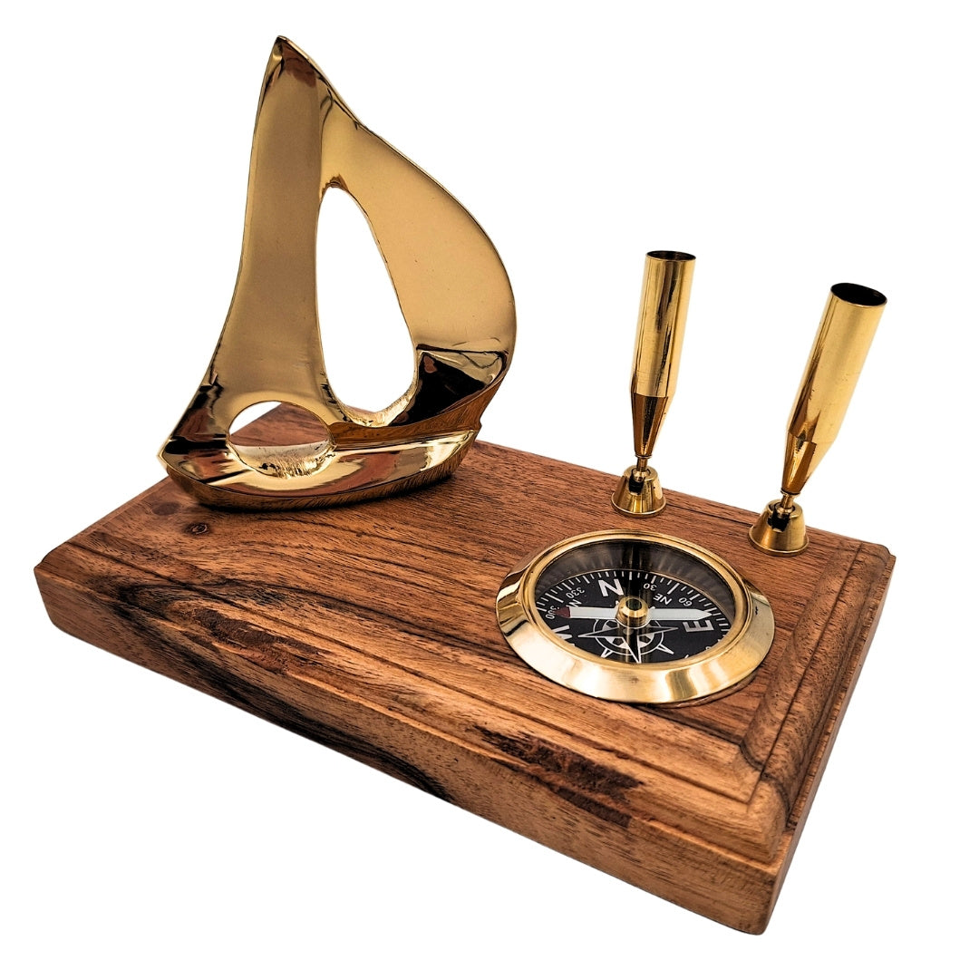 Elegante set da scrivania con incisione