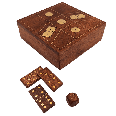 Elegante set di giochi in scatola di legno con incisione