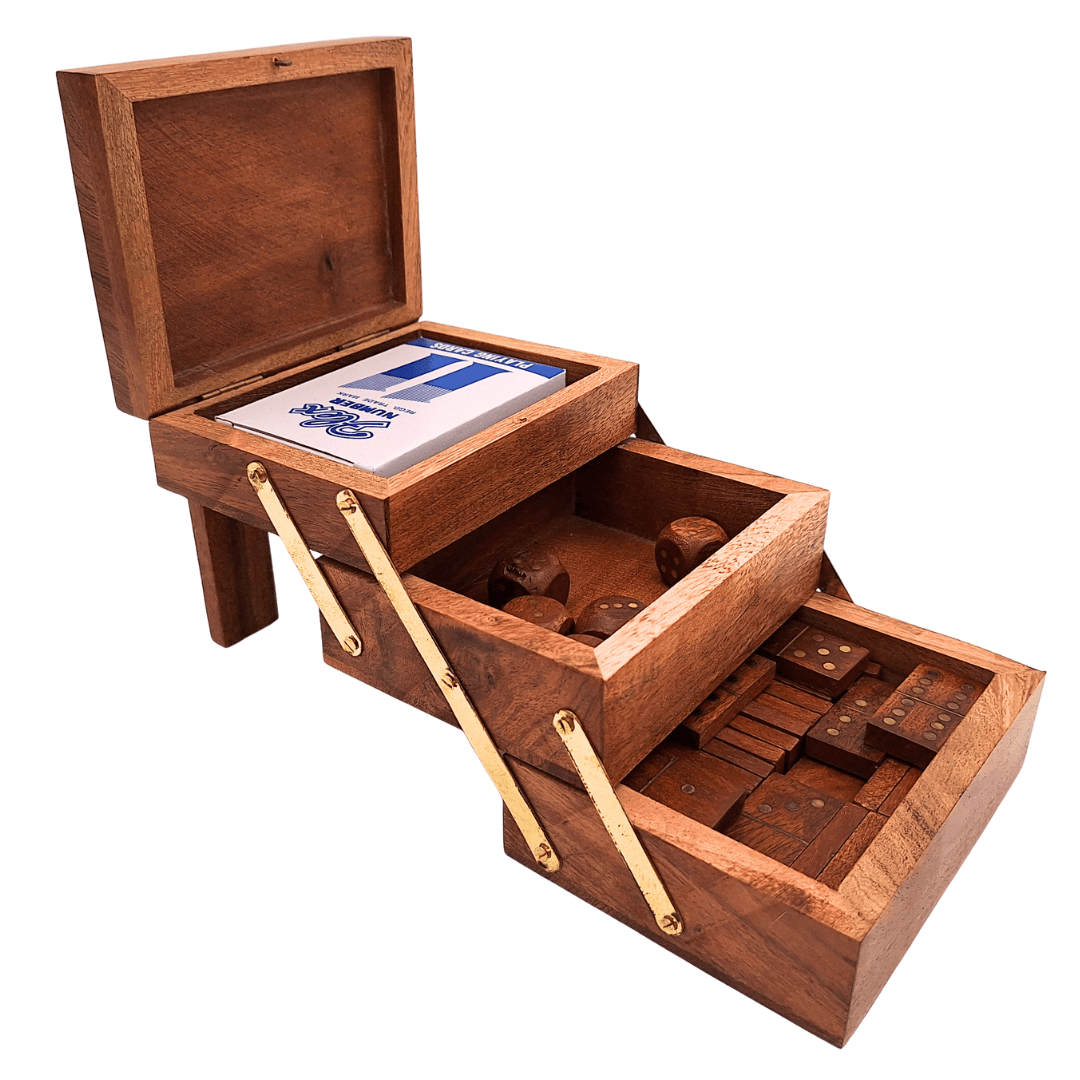 Elegante set di giochi 3 in 1 con incisione personalizzata - carte, dadi, domino in scatola di legno con decorazioni in ottone - regalo ideale per appassionati di giochi - dimensioni 12 x 9,5 x 10,5 cm