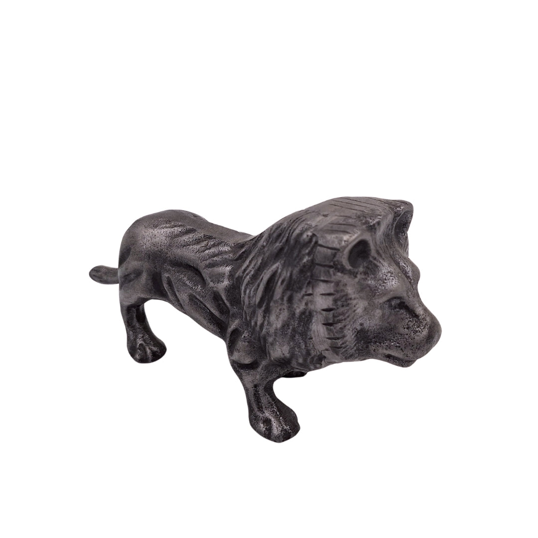 Figura decorativa LEO in alluminio color argento, incisione personalizzata