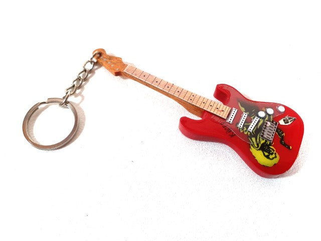 Portachiavi chitarra in stile Iron Maiden con possibilità di personalizzazione tramite incisione