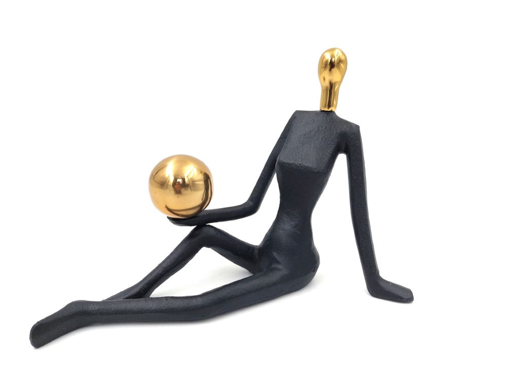 Figura decorativa Donna ginnasta con palla, incisione personalizzata, altezza 15 cm, nero e oro, regalo ideale per ogni occasione