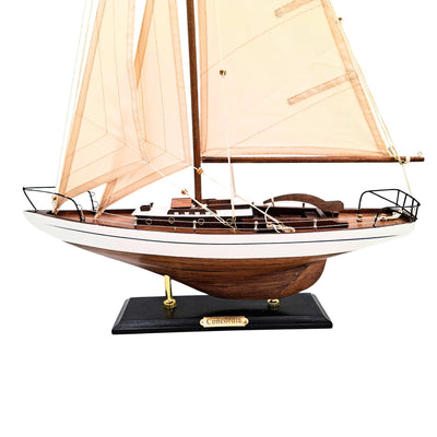 Modello di Yacht a Vela 66 cm con possibilità di personalizzazione tramite incisione