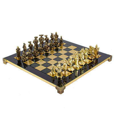 Scacchi esclusivi in metallo con scacchiera in ottone 44 x 44 cm – Figure medievali con possibilità di personalizzazione con incisione