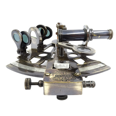 Sestante in ottone con incisione in scatola di pelle - replica del 1917, ideale come regalo per marinai e astronomi, dimensioni 13x12x6 cm, antico, materiale: ottone e vetro