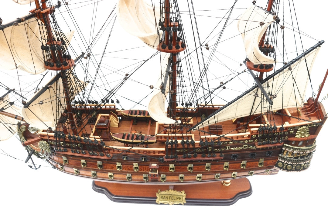 Modello del veliero San Felipe da 80 cm, con possibilità di personalizzazione tramite incisione