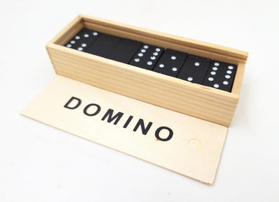 Domino in scatola di legno con possibilità di incisione personalizzata - regalo ideale per gli amanti dei giochi da tavolo, 28 tessere in plastica, dimensioni scatola 5 x 15 x 3,5 cm, materiale: legno e plastica