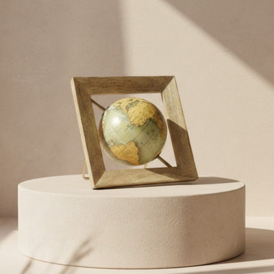 Globo decorativo GLB-40 in cornice di legno con possibilità di incisione personalizzata, mappa blu-gialla, diametro 15 cm