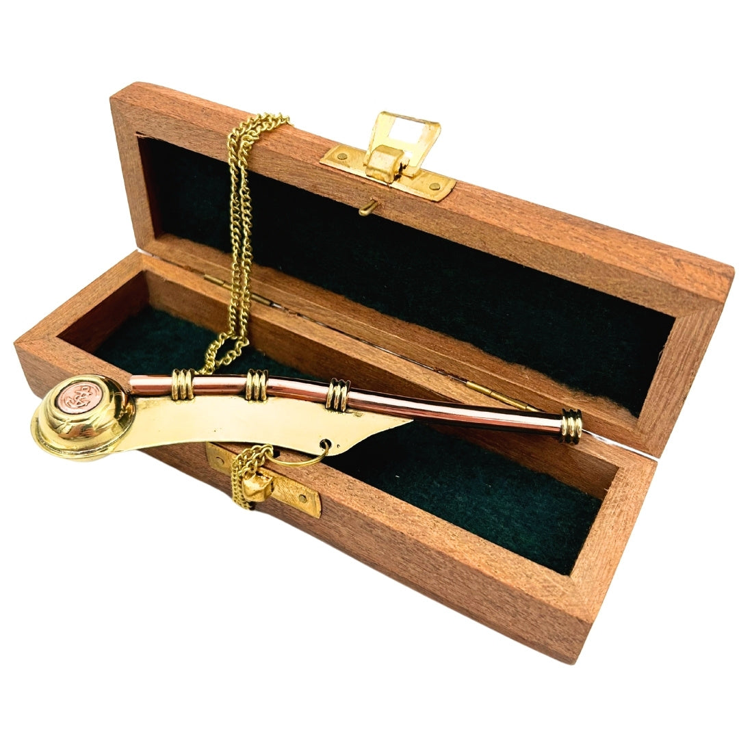 Fischietto da Nostromo con incisione in elegante scatola di legno – Ottone, 12,5 cm