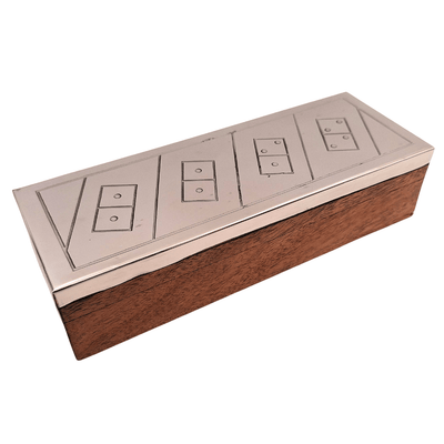 Elegante domino in scatola di legno con coperchio in alluminio
