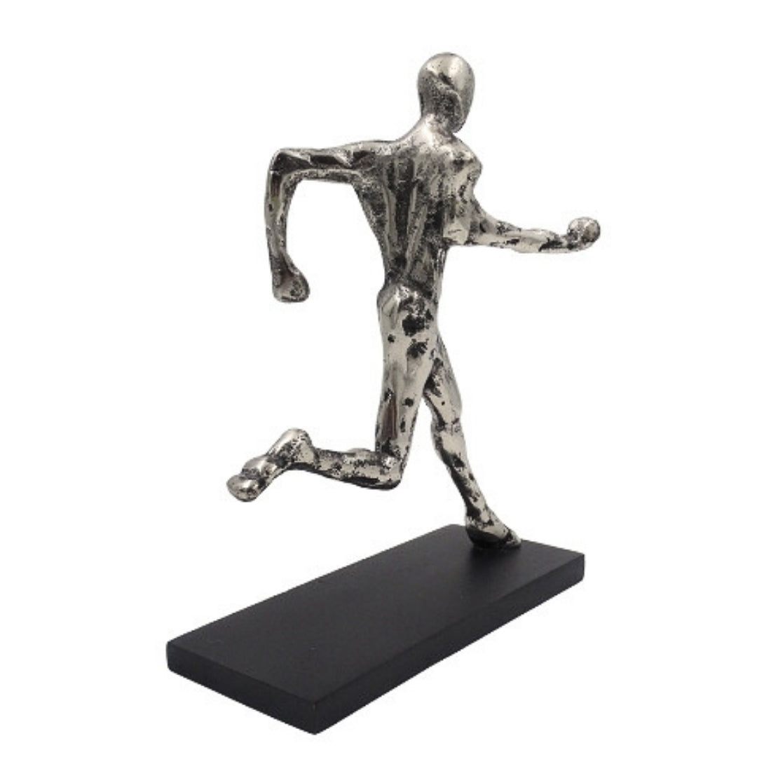 Statuetta di corridore in metallo con incisione