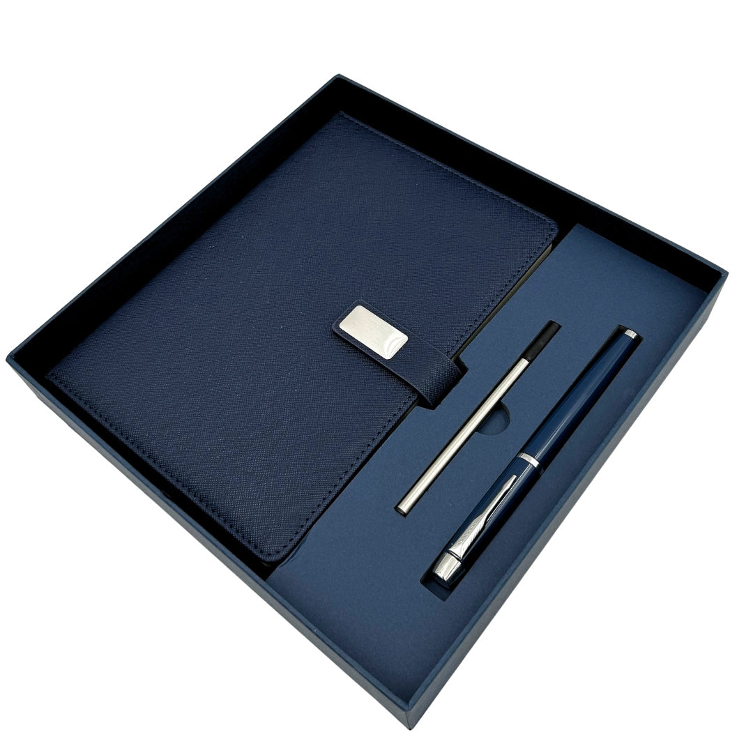Elegante Taccuino in Pelle Blu Scuro A5 con Penna e Incisione Personalizzata in Scatola Regalo