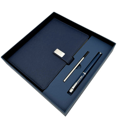 Elegante Taccuino in Pelle Blu Scuro A5 con Penna e Incisione Personalizzata in Scatola Regalo