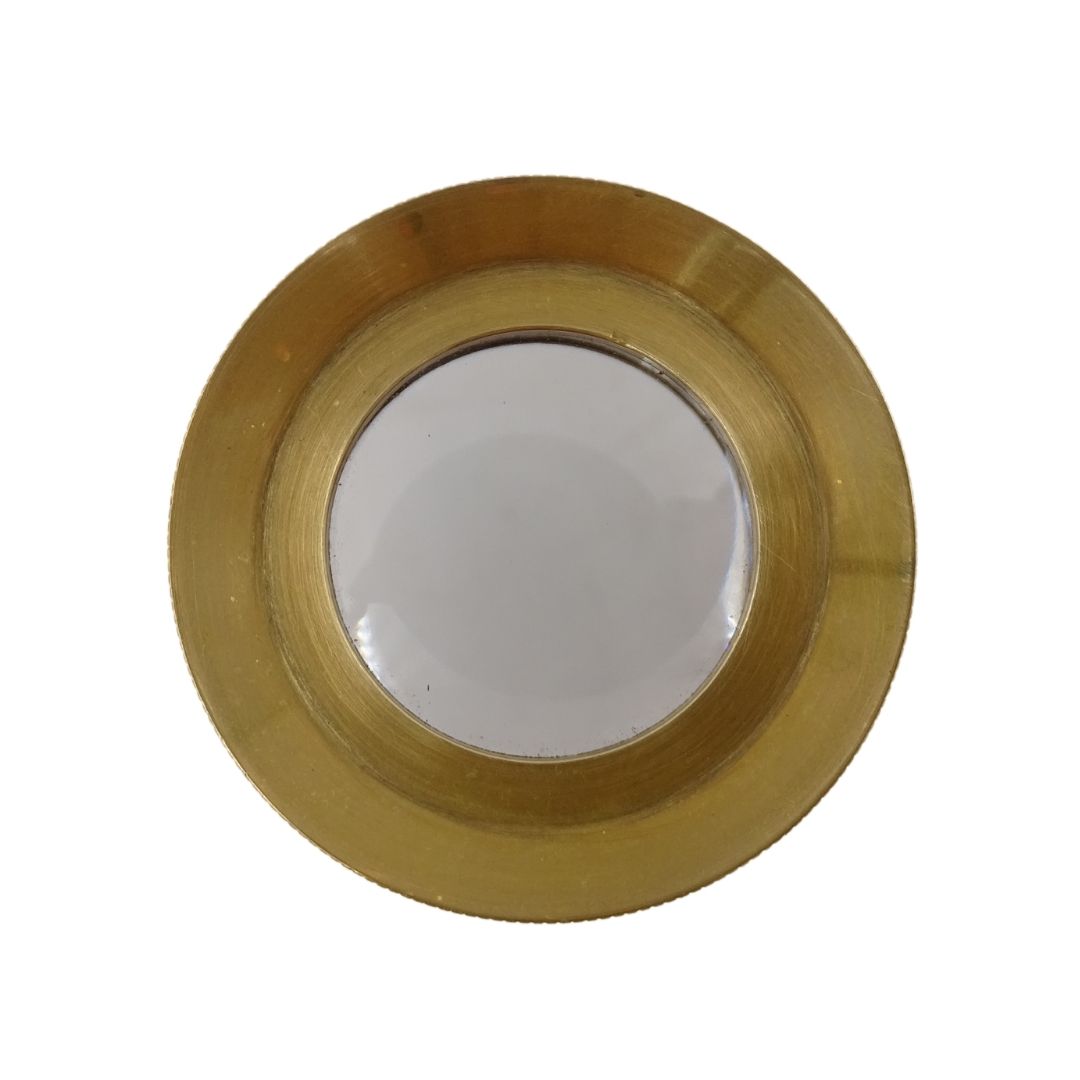 Lente d’ingrandimento su treppiede MAG-0015 con custodia in ottone, colore oro, possibilità di personalizzazione incisione, ideale come regalo per gioiellieri e filatelici, altezza 7 cm, ingrandimento x3