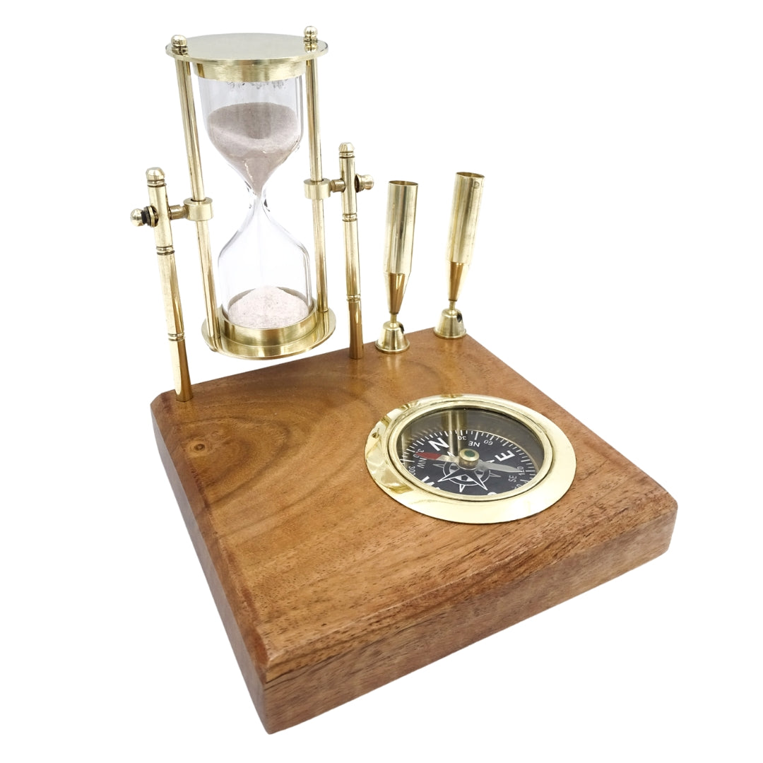 Set da scrivania retrò con clessidra e bussola