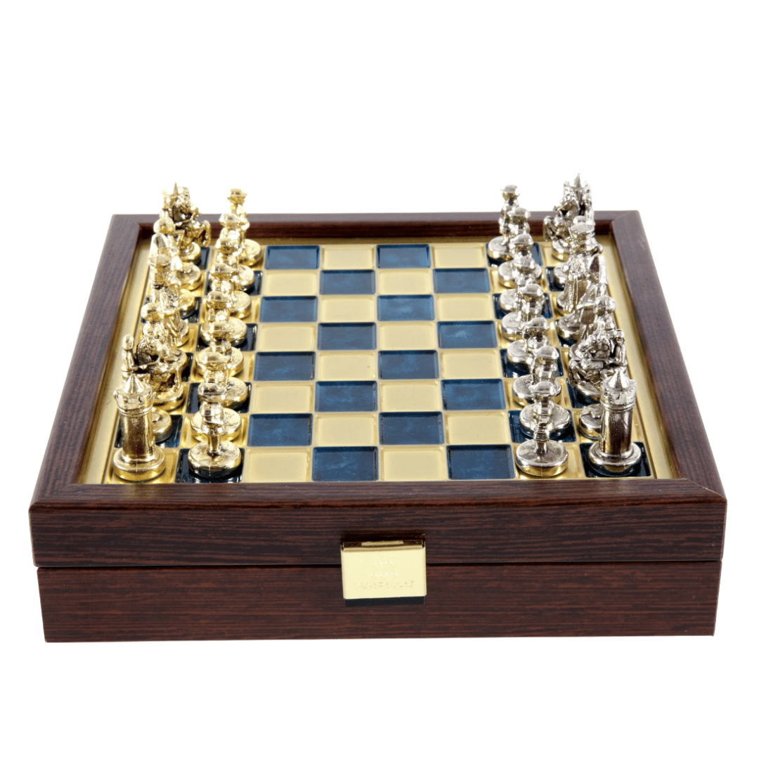Eleganti scacchi in ottone premium 20x20cm Bisanzio con incisione personalizzata - regalo ideale per scacchisti e appassionati di storia - pezzi realizzati a mano con finitura dorata e argentata