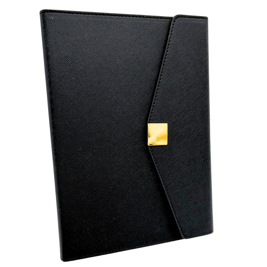 Elegante Set Regalo Premium con Personalizzazione – Taccuino in Pelle A5, Penna e Pendrive 16GB in Scatola Nero-Oro