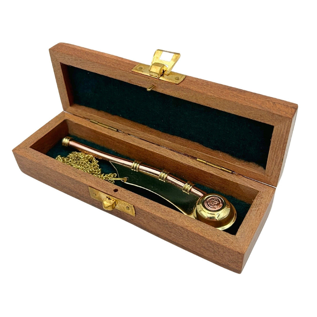 Fischietto da Nostromo con incisione in elegante scatola di legno – Ottone, 12,5 cm