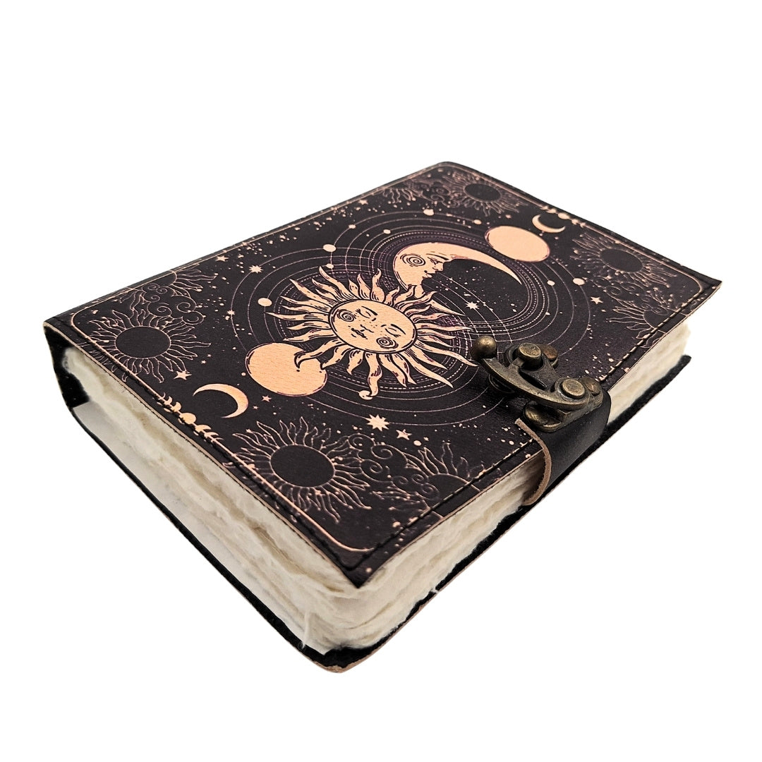 Taccuino in pelle Sole e Luna decorativo 200 pagine con possibilità di personalizzazione con incisione, blu navy, realizzato in pelle di capra, ideale come regalo