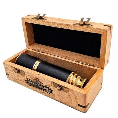 Elegante cannocchiale nautico rétro in ottone con possibilità di personalizzazione tramite incisione, in un cofanetto di legno