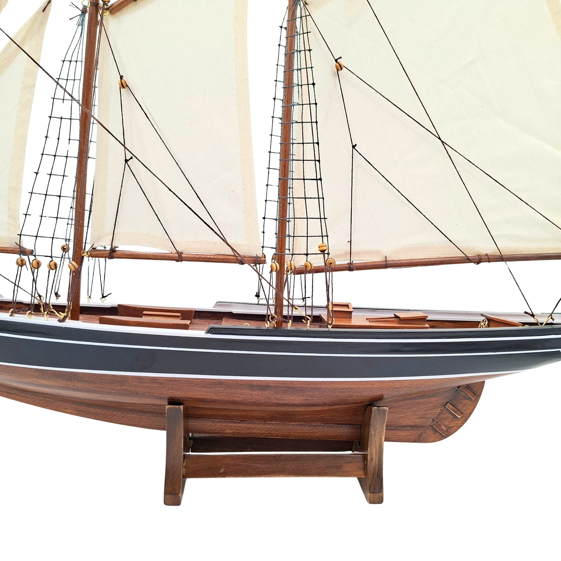 Modello di Sgusciante Bluenose 78 cm con Incisione - Elegante Decorazione Marina in Legno, Regalo per Amanti della Vela e della Storia Marittima con Vele Naturali